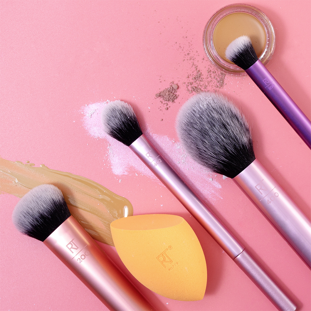 Real Techniques Make-up Pinselset – 12-teilig, Inkl. Tasche, Für Foundation, Blush, Augenbrauen & Mehr, Professionelle Qualität