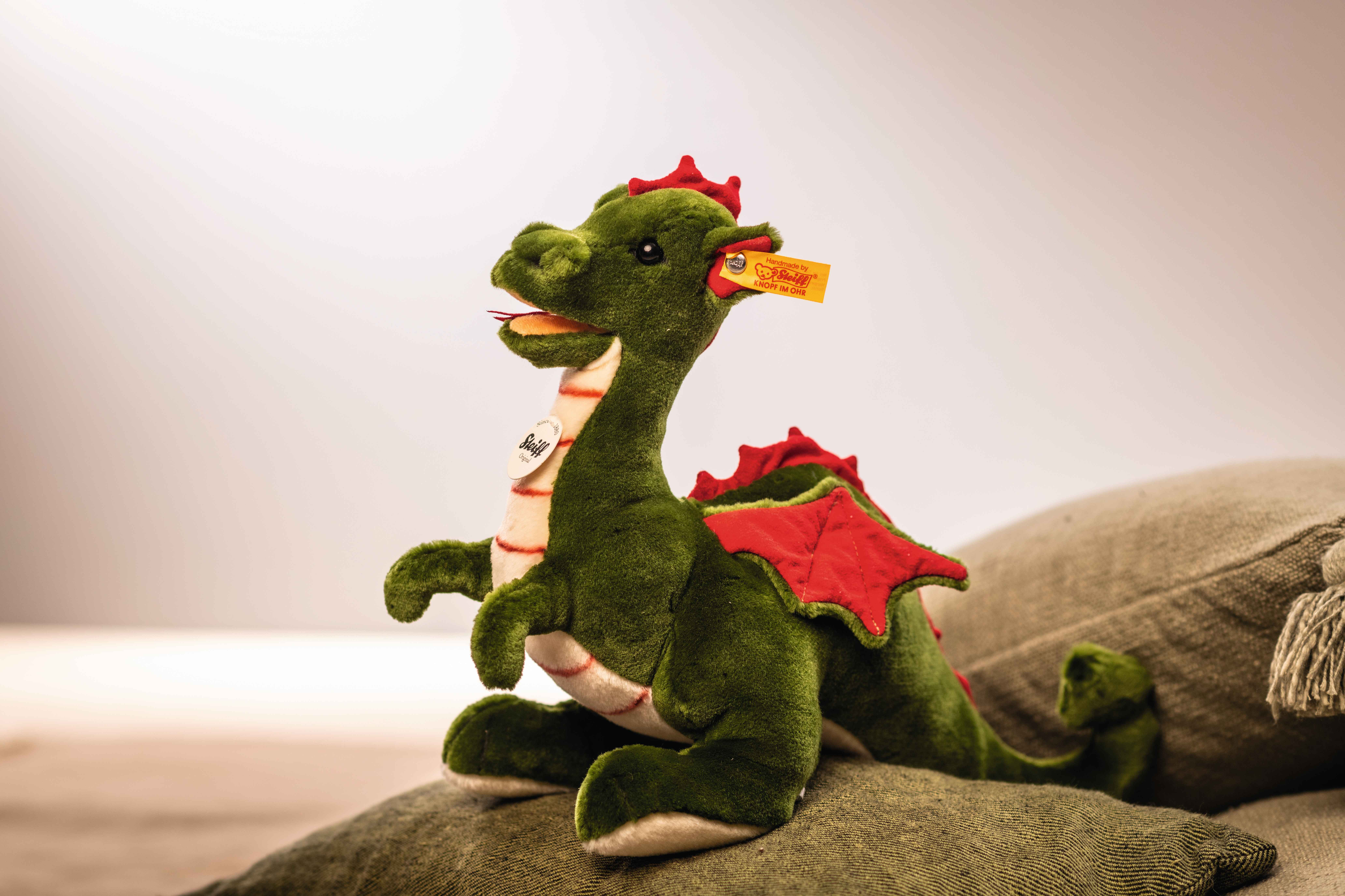 Steiff - Rocky Drache 32 cm online bestellen | MÜLLER